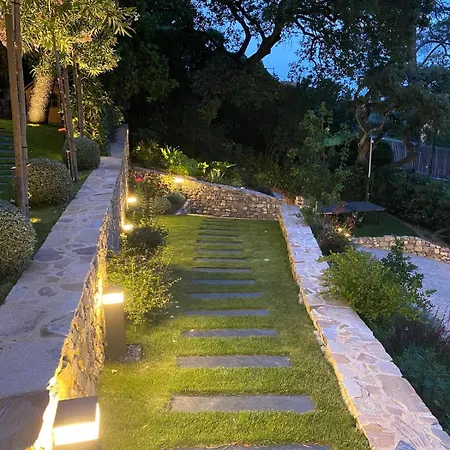 Charming Sea View With Pool Villa Hyeres